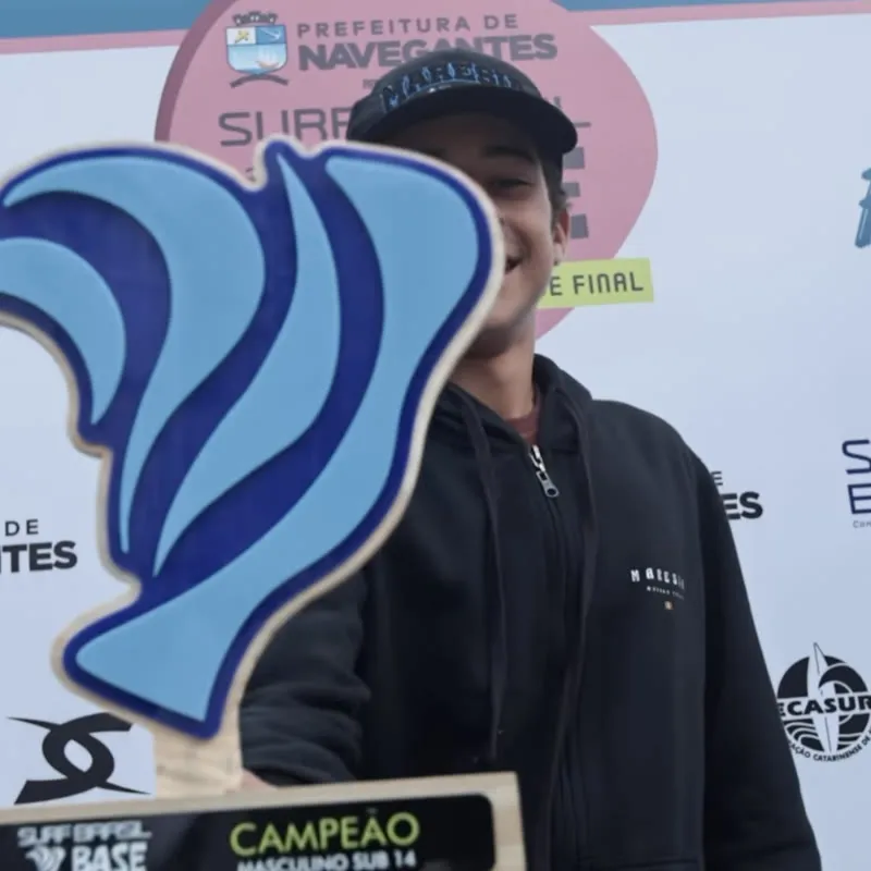 Post recente de @lucaspeixotosurf no Instagram